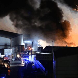 ankara hurdacilar sanayi sitesindeki yangin kontrol altina alindi 8DuQzr8V