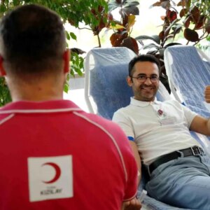 samsunda kan bagisi kampanyasi 8CBl9YBN