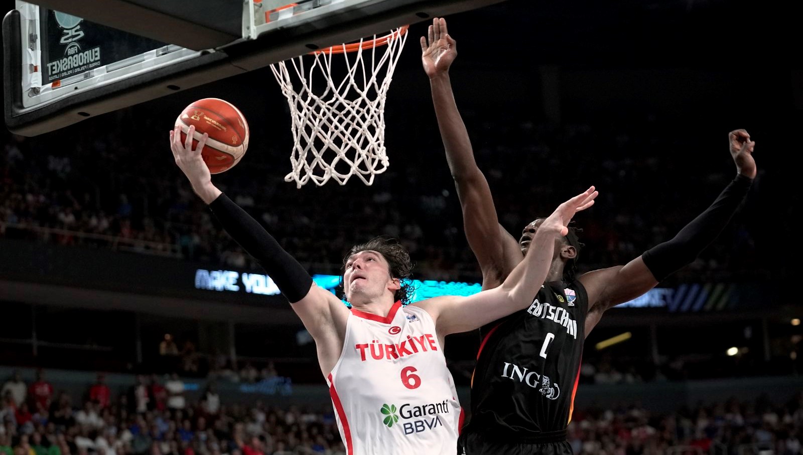 a milli basketbol takimina futbol camiasindan tebrik Jsz48Qz3