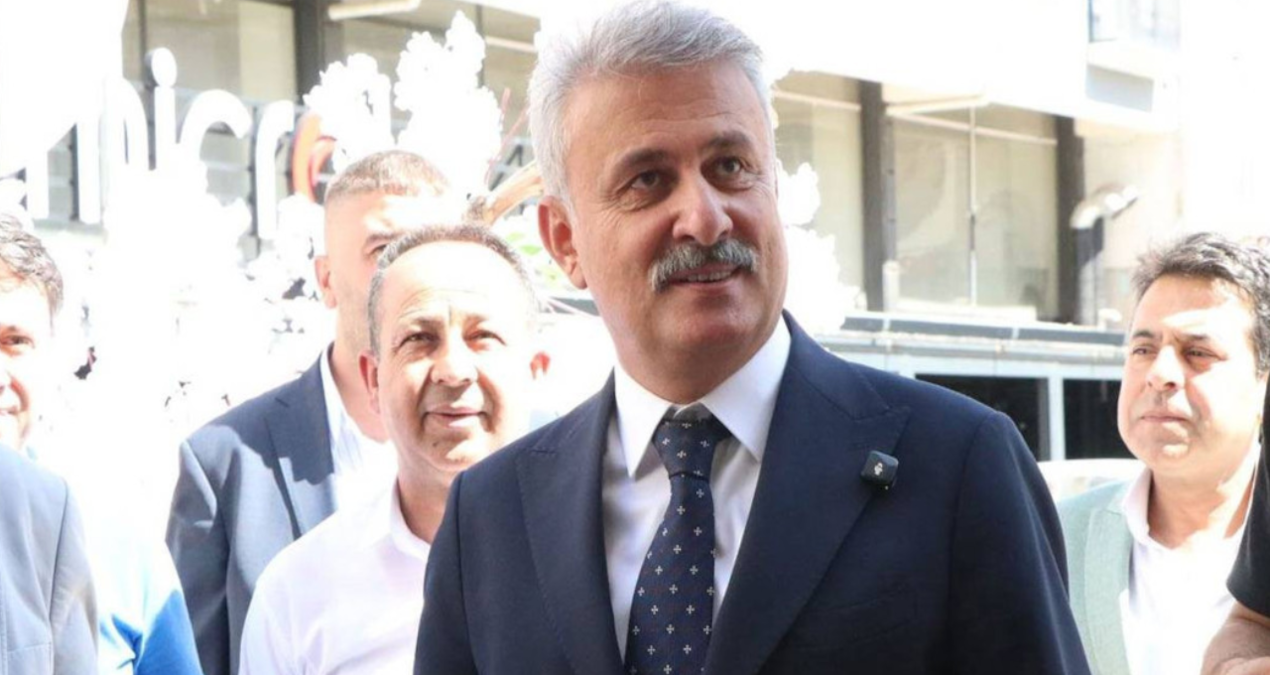 irtikap sorusturmasi kapsaminda yahsihan belediye baskani ve7 supheli adliyede 9sz4rpQs