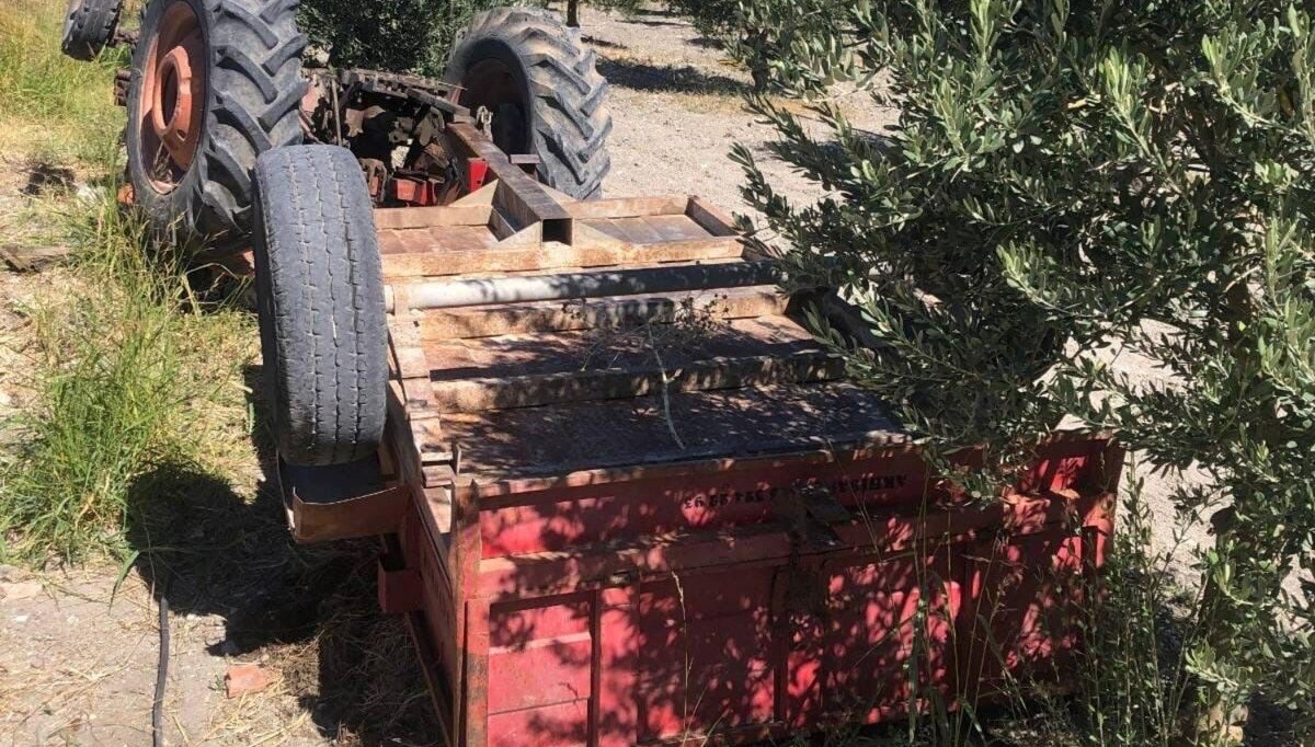 manisada devrilen traktorun surucusu oldu W4bEu4AC