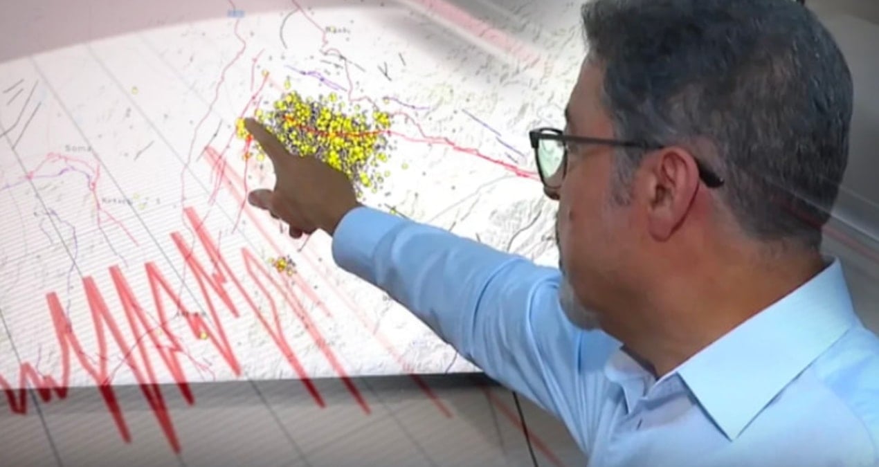 profesor sozbilir uyardi olu faylar hareketlendi deprem firtinasi basladi ZRelbCsf