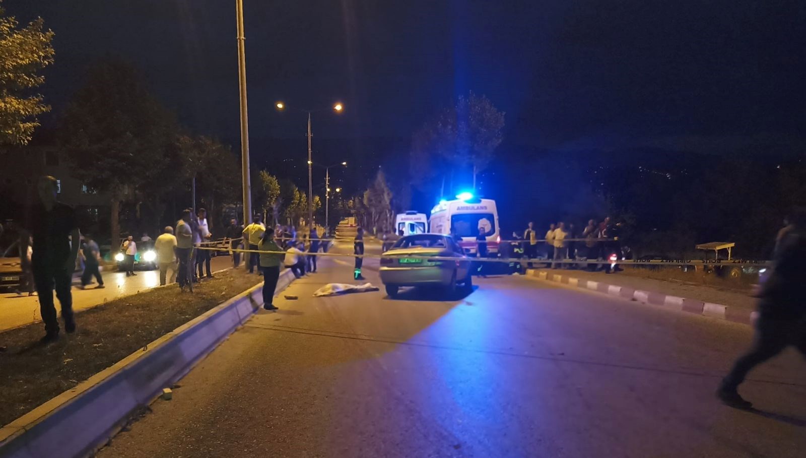 takla atan otomobildeki surucu yasamini yitirdi GAi69JBf