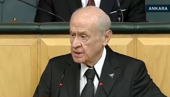 bahceli cami bizimse cemevi de bizimdir qfxscaFP.jpg
