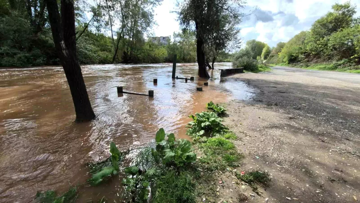 bartinda irmak tasma tehlikesi ile karsi karsiya WLX2NMvY.jpg